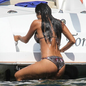 Free Nude Celeb Nicole Scherzinger 024 pic
