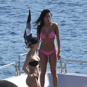 Naked Celebrity Nicole Scherzinger 016 pic