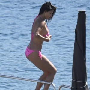 Naked celebrity picture Nicole Scherzinger 023 pic