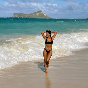 Nicole Scherzinger Sexy (2 Hot Photos) – Leaked Nudes