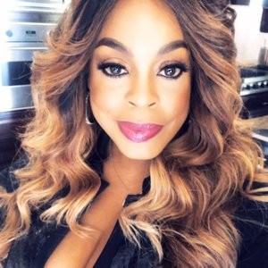 Celebrity Nude Pic Niecy Nash 007 pic