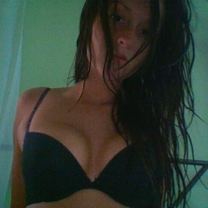 Nude Celeb Nina Stavris 045 pic