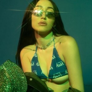 Noah Cyrus Shows Her Underboob in a Bikini (2 Photos) – Leaked Nudes