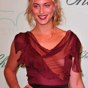 Celebrity Naked Nora Arnezeder 039 pic