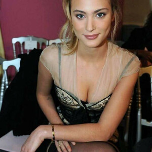Free Nude Celeb Nora Arnezeder 068 pic