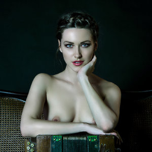 celeb nude Olga Alberti 003 pic