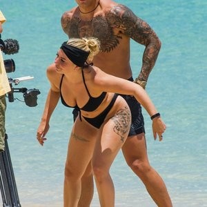 Nude Celebrity Picture Olivia Buckland 124 pic