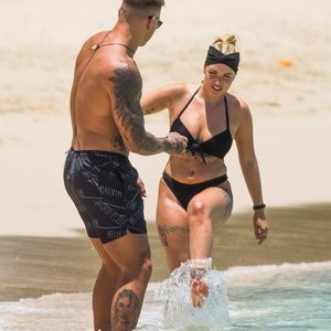 Nude Celebrity Picture Olivia Buckland 147 pic