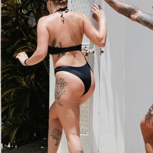 Naked celebrity picture Olivia Buckland 039 pic