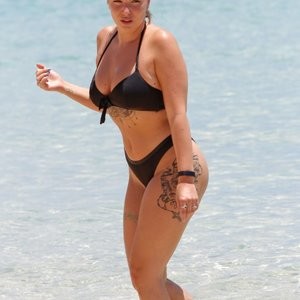 Real Celebrity Nude Olivia Buckland 042 pic