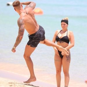Naked Celebrity Pic Olivia Buckland 072 pic
