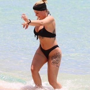Nude Celebrity Picture Olivia Buckland 081 pic