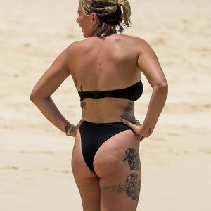 Leaked Celebrity Pic Olivia Buckland 004 pic