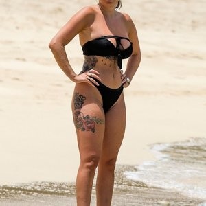 Naked Celebrity Pic Olivia Buckland 013 pic