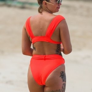Leaked Celebrity Pic Olivia Buckland 014 pic