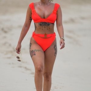 Nude Celebrity Picture Olivia Buckland 031 pic