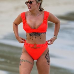 Real Celebrity Nude Olivia Buckland 044 pic