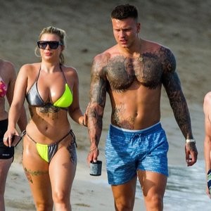Celebrity Nude Pic Olivia Buckland 002 pic