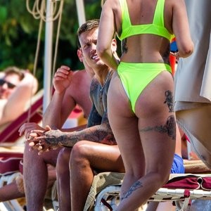 Celebrity Nude Pic Olivia Buckland 033 pic