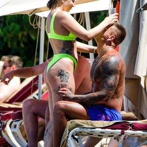 Nude Celebrity Picture Olivia Buckland 036 pic