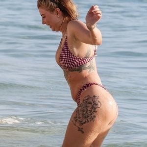Naked Celebrity Pic Olivia Buckland 012 pic