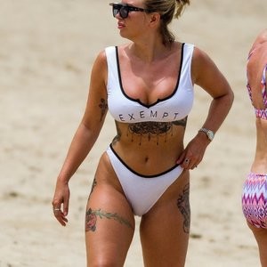 Celebrity Nude Pic Olivia Buckland 088 pic