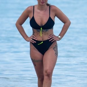 Celebrity Nude Pic Olivia Buckland 081 pic