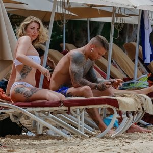 Naked Celebrity Pic Olivia Buckland 045 pic