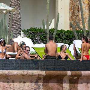 Olivia Culpo & Devon Windsor Enjoy a Cabo Getaway (48 Photos) - Leaked Nudes