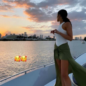 Olivia Culpo Enjoys a Boat Party on a Sunny Afternoon in Miami Beach (51 Photos) – Leaked Nudes