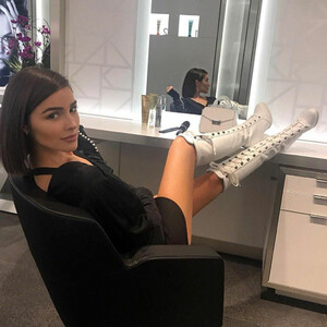 Celeb Nude Olivia Culpo 211 pic