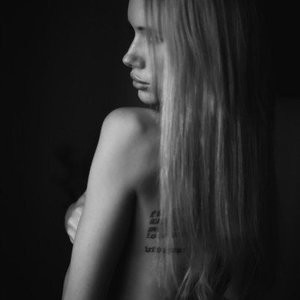 celeb nude Olya Abramovich 070 pic