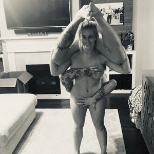 Paige Vanzant Nude & Sexy (27 Photos) – Leaked Nudes