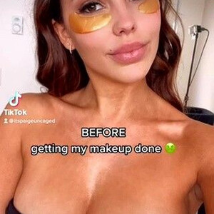 Nude Celeb Pic Paige Woolen 046 pic