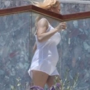 celeb nude Pamela Anderson 061 pic