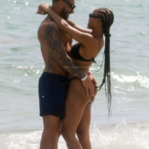 Leaked Celebrity Pic Nikki Hall 009 pic