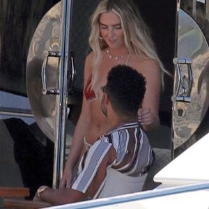 Nude Celeb Pic Perrie Edwards 052 pic