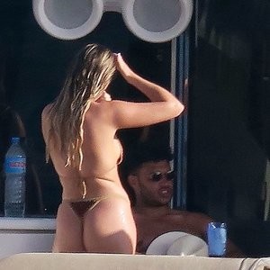 Famous Nude Perrie Edwards 102 pic