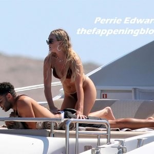 Naked Celebrity Perrie Edwards 058 pic