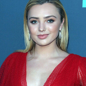 Naked Celebrity Pic Peyton List 096 pic