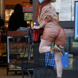 Phoebe Price is Bringing Glam to Grocery Shopping in LA (53 Photos) - Leaked Nudes