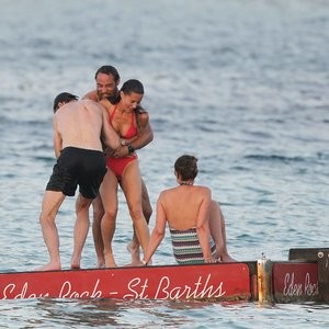 Naked celebrity picture Pippa Middleton 040 pic