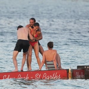 Famous Nude Pippa Middleton 041 pic