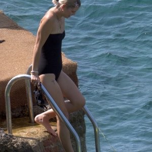 nude celebrities Pixie Geldof 012 pic