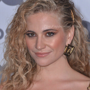 Famous Nude Pixie Lott 049 pic