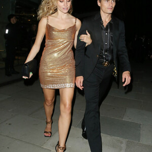 Newest Celebrity Nude Pixie Lott 118 pic