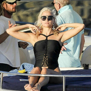 Naked celebrity picture Pixie Lott 074 pic
