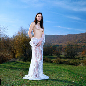 Naked Celebrity Pic Polly Pure 020 pic