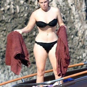 Naked Celebrity Pic Princess Beatrice 003 pic