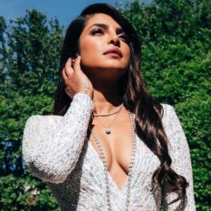 Priyanka Chopra Sexy (30 New Photos) – Leaked Nudes